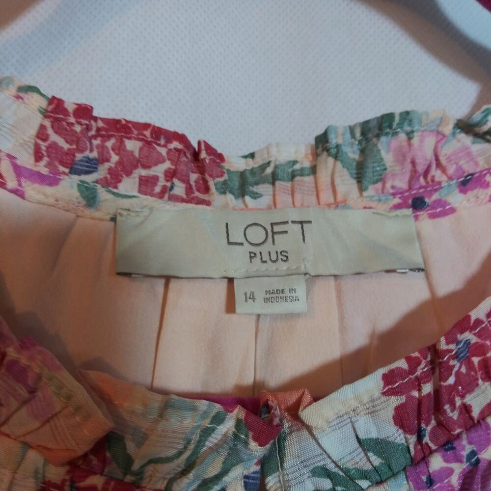 LOFT Plus Floral Ruffle Flounce Dress Pink Champagne Size 14 - Picture 4 of 10